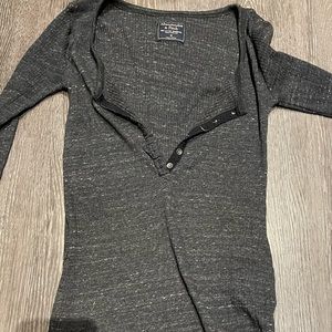 Abercrombie Henley size M